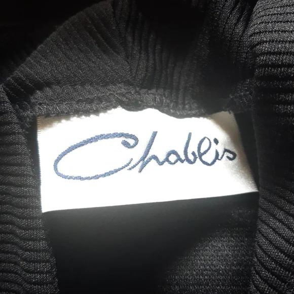 Adorable Jacket - Picture 11 of 11